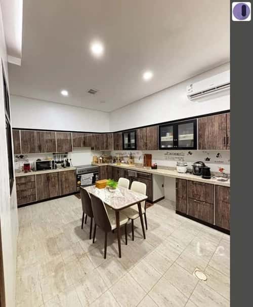 فيلا 5 غرف في عكاظ 4