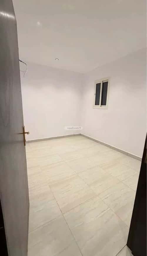 شقة 4 غرف في الرمال 13