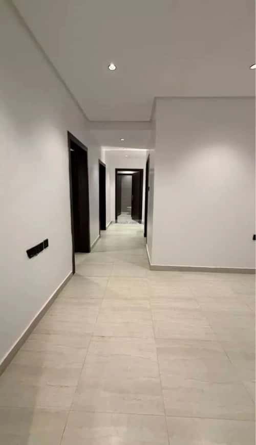 شقة 4 غرف في الرمال 5