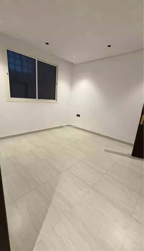 شقة 4 غرف في الرمال 8