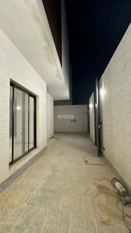 5 bedroom villa in Al Aridh 11