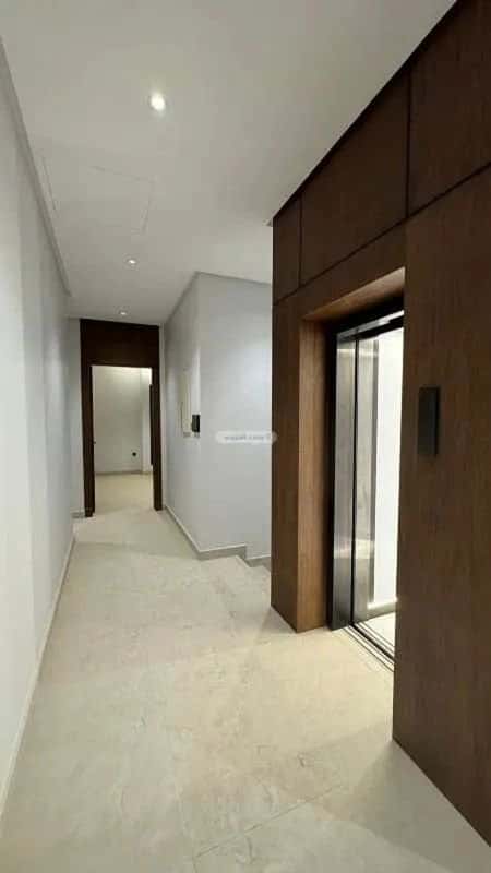 5 bedroom villa in Al Aridh 14