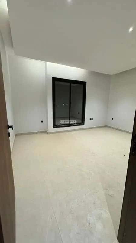 5 bedroom villa in Al Aridh 15