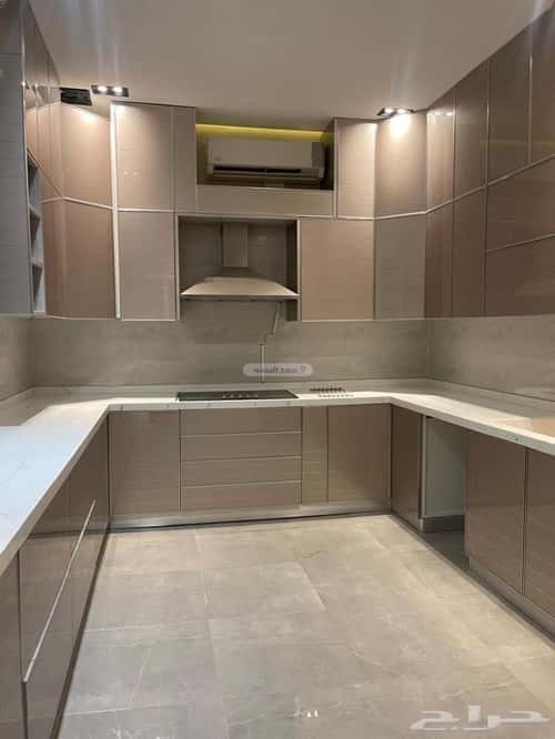 فيلا 6 غرف في العارض 7