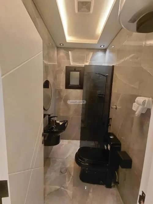 شقة 1 غرف في الملقا 4