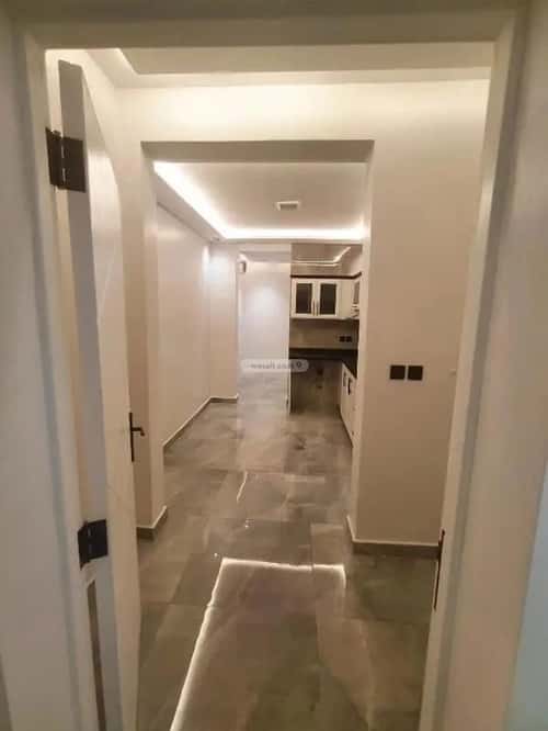 شقة 1 غرف في الملقا 5