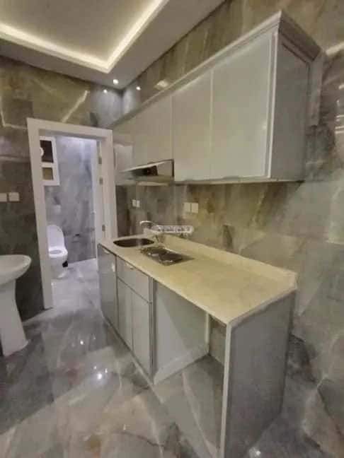 شقة 1 غرف في الملقا 3