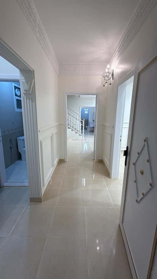 شقة 5 غرف في الروابي 14