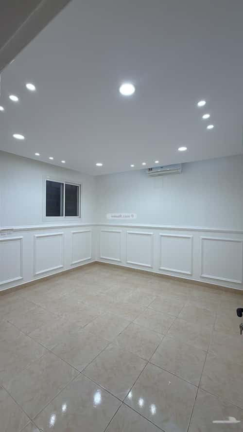 شقة 5 غرف في الروابي 4