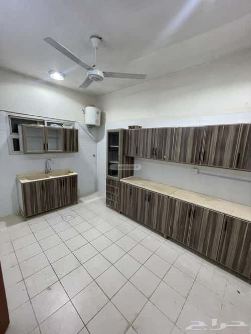 شقة 3 غرف في النهضة 5