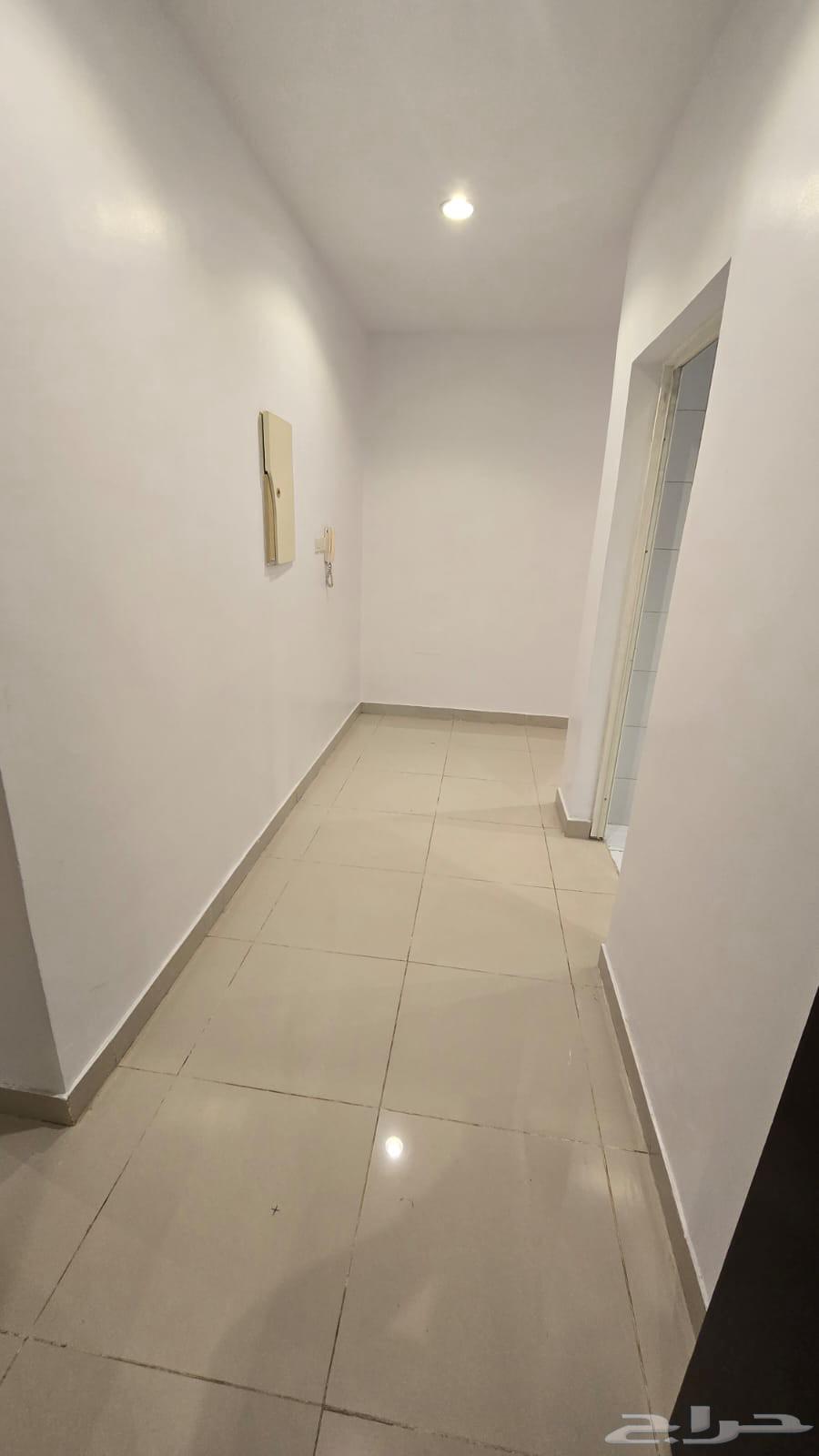 شقة 3 غرف في العارض 7