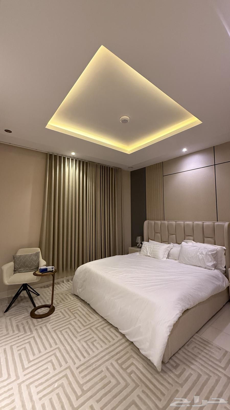 شقة 1 غرف في الملقا 13