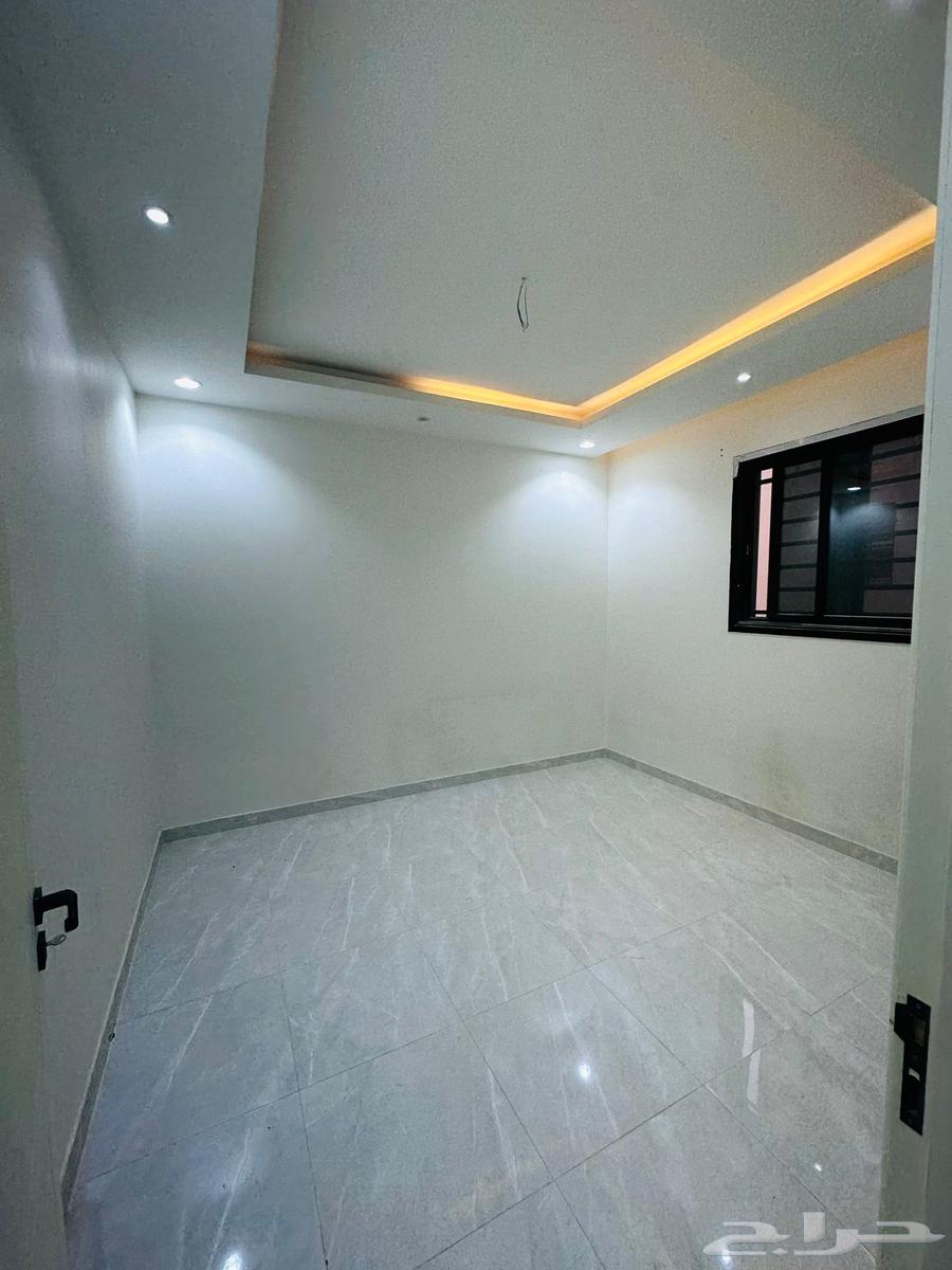 شقة 3 غرف في الرمال 2