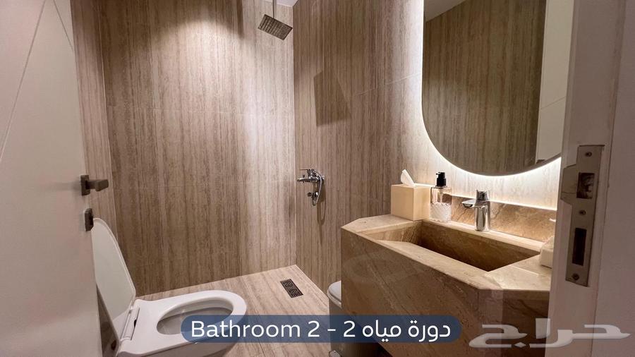 شقة 3 غرف في العارض 10