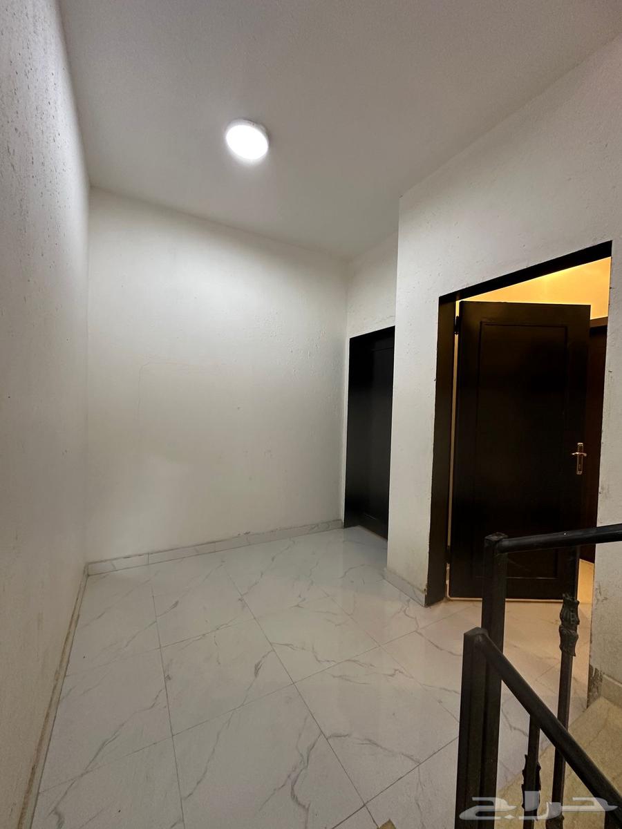 شقة 4 غرف في الرمال 2