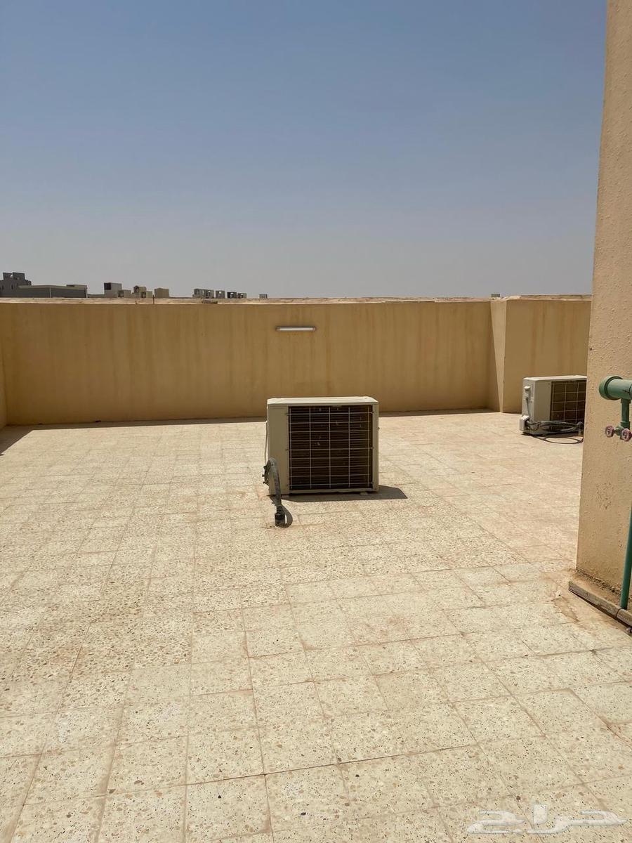 فيلا 9 غرف في الرمال 2