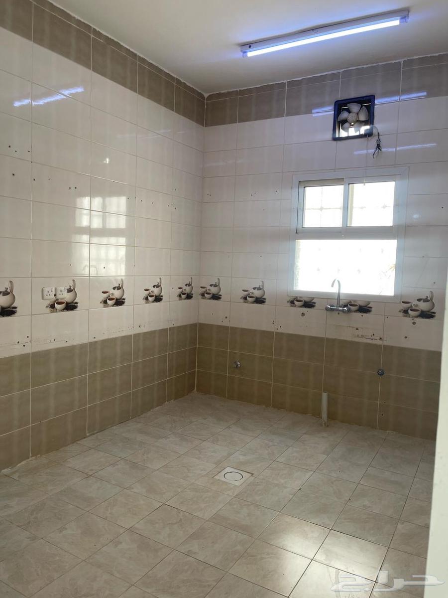 فيلا 9 غرف في الرمال 4