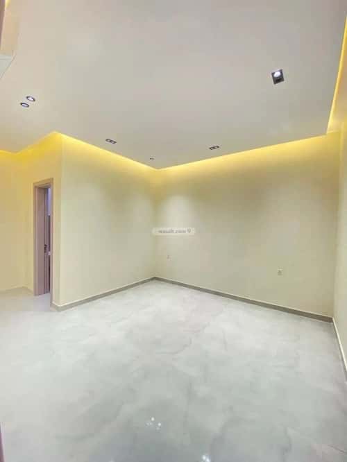 3 bedroom floor in King Fahd 15