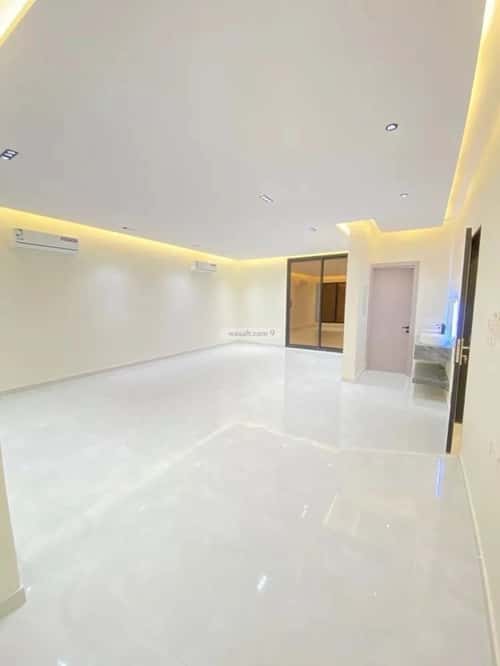 3 bedroom floor in King Fahd 6