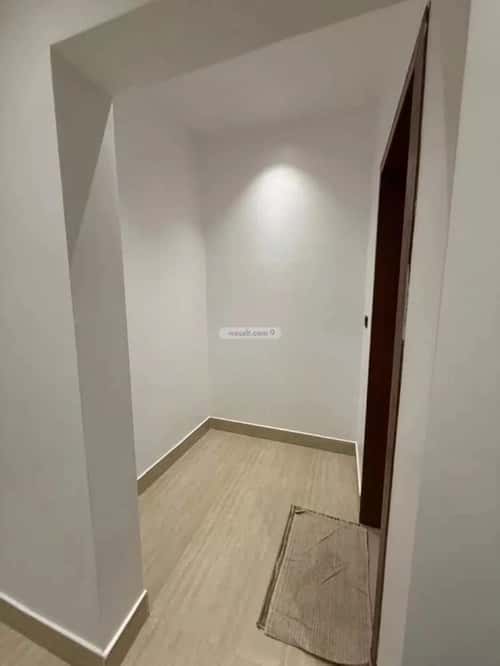 شقة 4 غرف في طويق 11