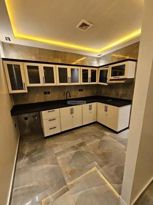 شقة 2 غرف في الملقا 7