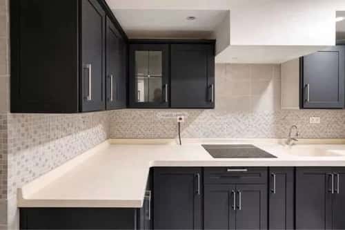 شقة 2 غرف في الملقا 8