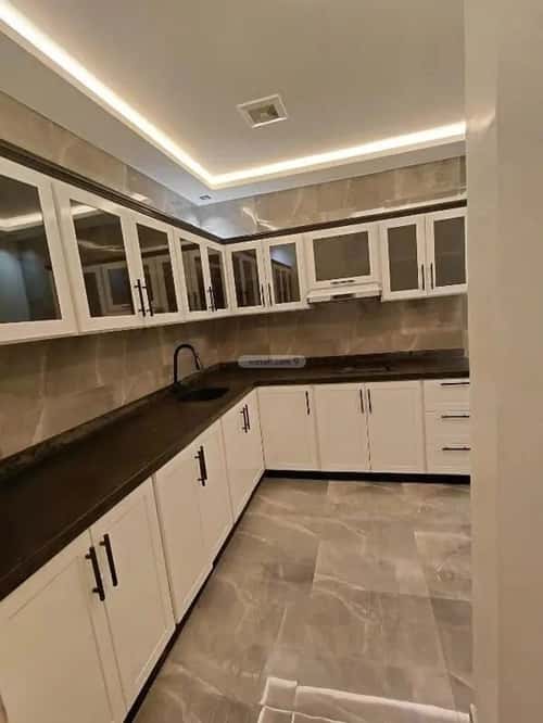 شقة 1 غرف في الملقا 3