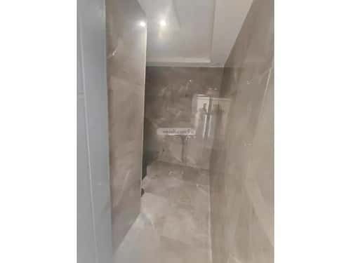 شقة 1 غرف في الملقا 8