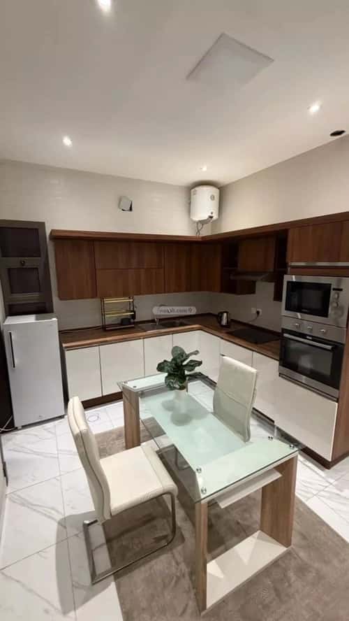 شقة 4 غرف في النرجس 11