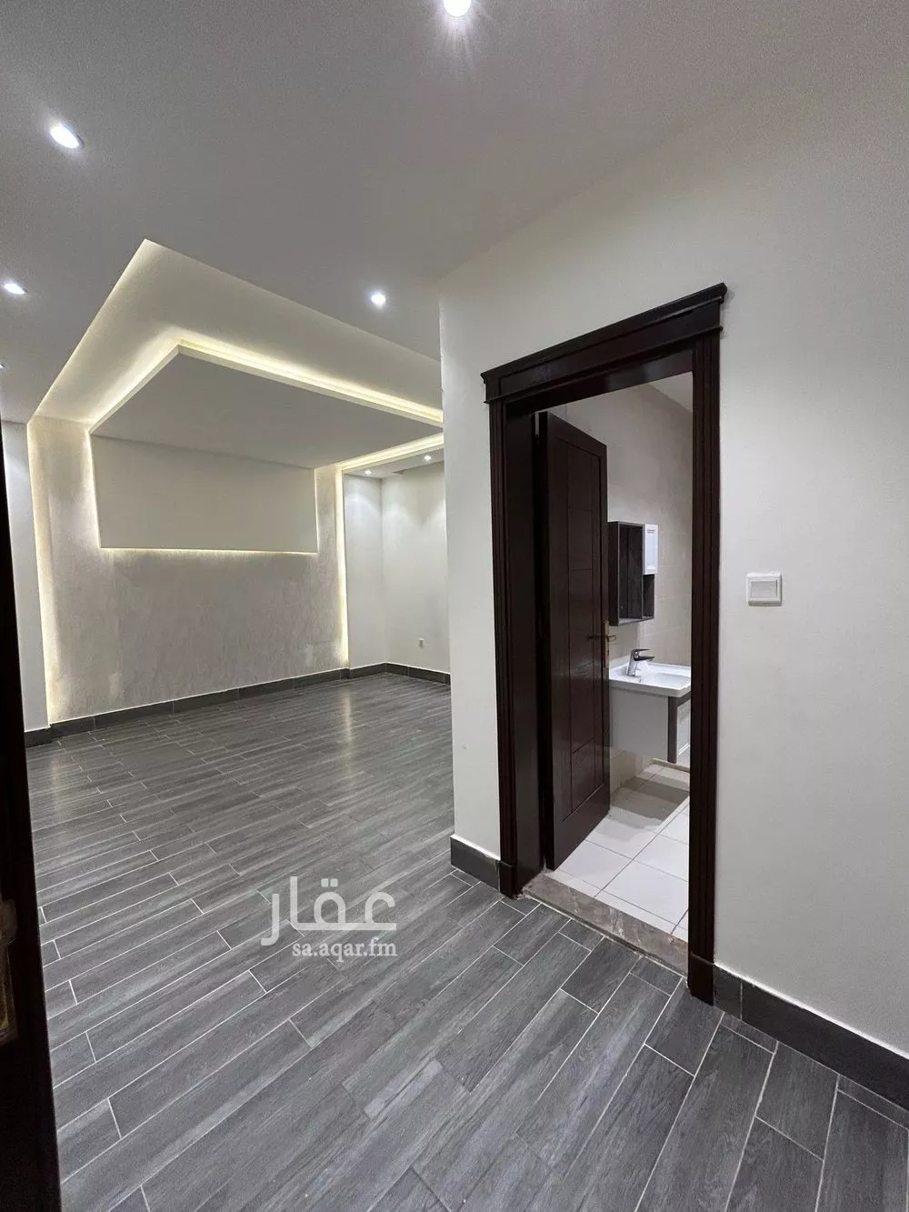 شقة 6 غرف في الصفا 7