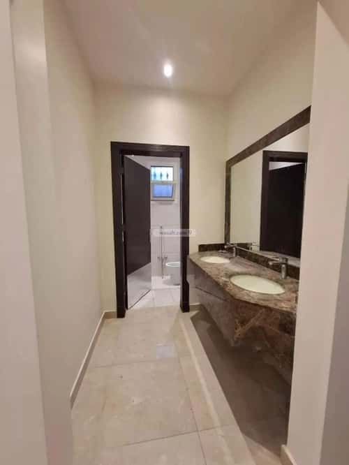 دور 5 غرف في الملقا 15