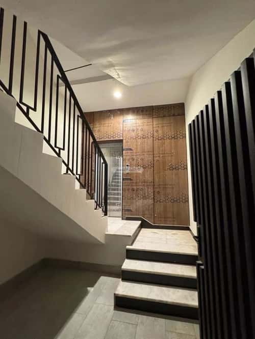 دور 3 غرف في العارض 5