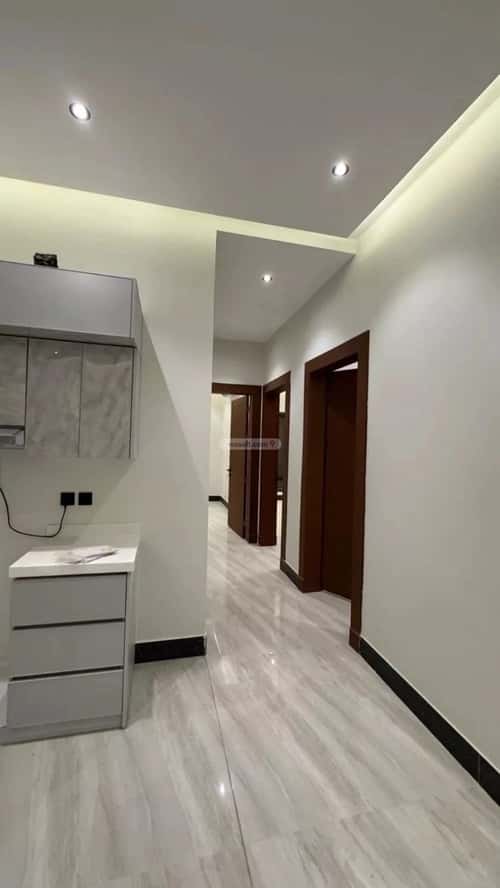 دور 3 غرف في العارض 10