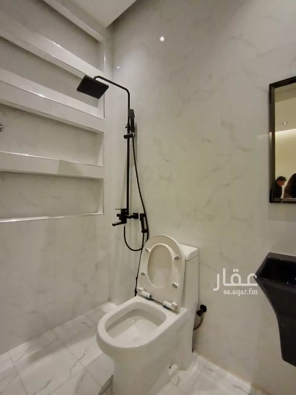 دور 4 غرف في النرجس 5