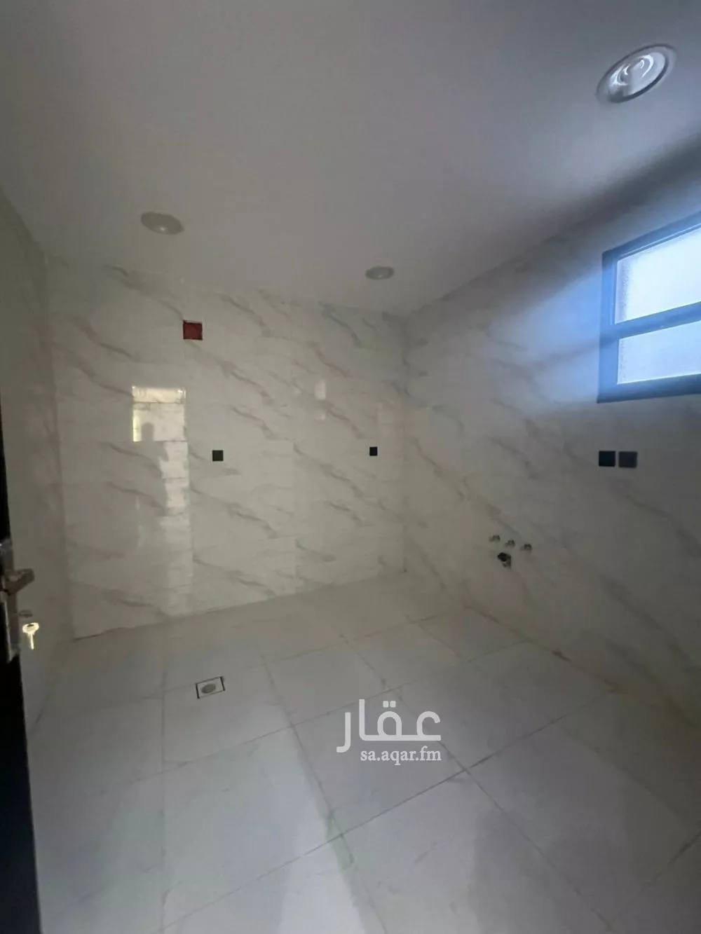 فيلا 5 غرف في عكاظ 11