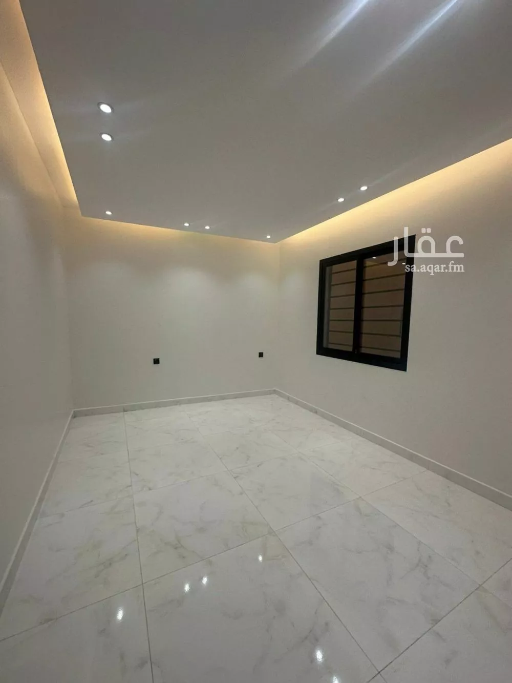 فيلا 5 غرف في عكاظ 3