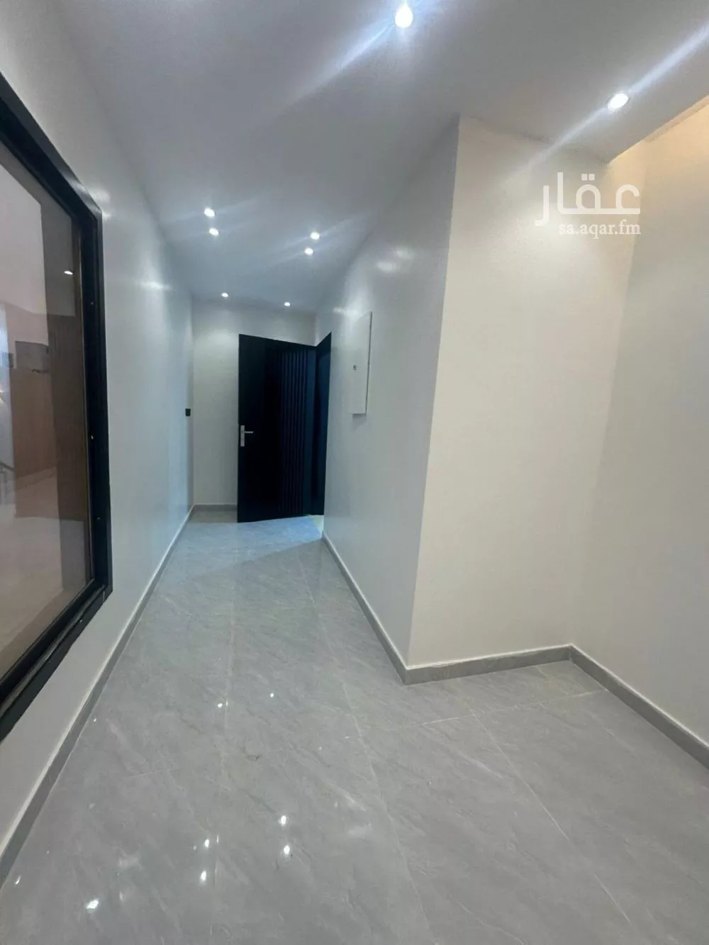 فيلا 5 غرف في عكاظ 10