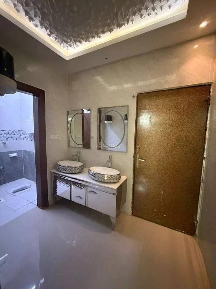 4 bedroom apartment in Dirab, Riyadh 8