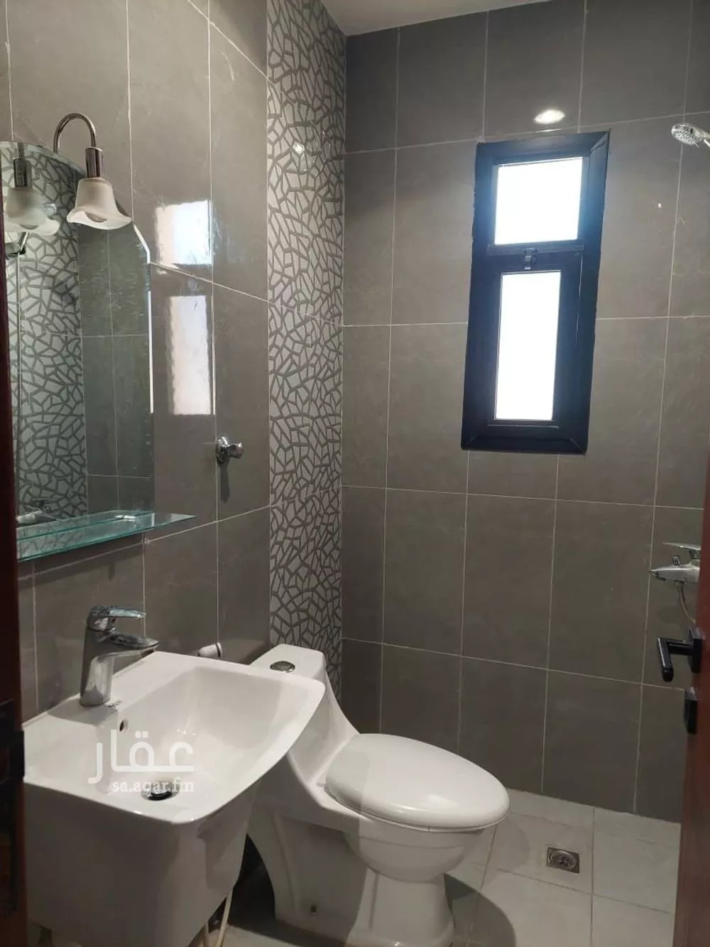 شقة 1 غرف في الصفا 20