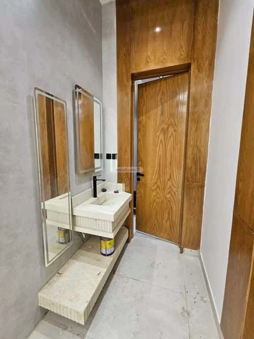 فيلا 5 غرف في العوالي 13