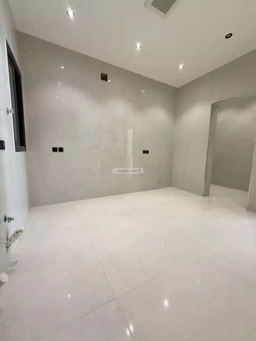 فيلا 5 غرف في العوالي 13