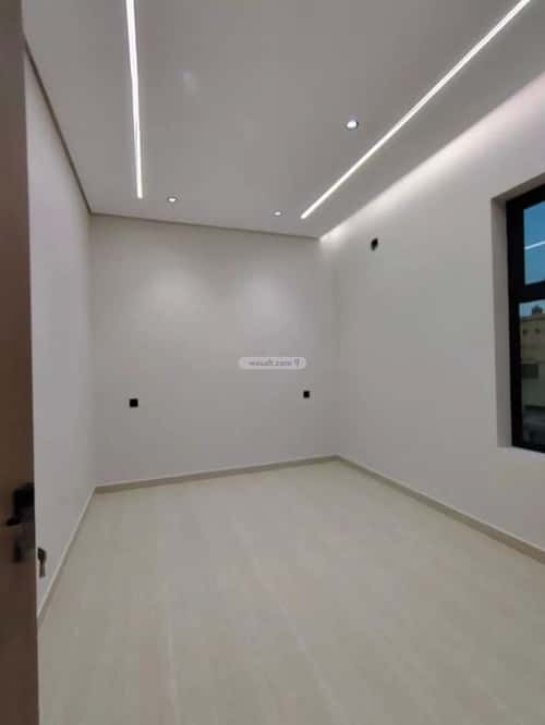 فيلا 6 غرف في الحزم 3