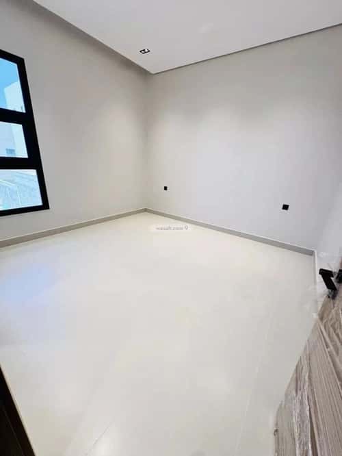 5 bedroom villa in Al Maizilah 12