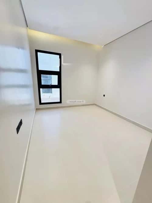 5 bedroom villa in Al Maizilah 9