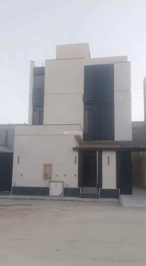 7 bedroom villa in Al Bayan 6