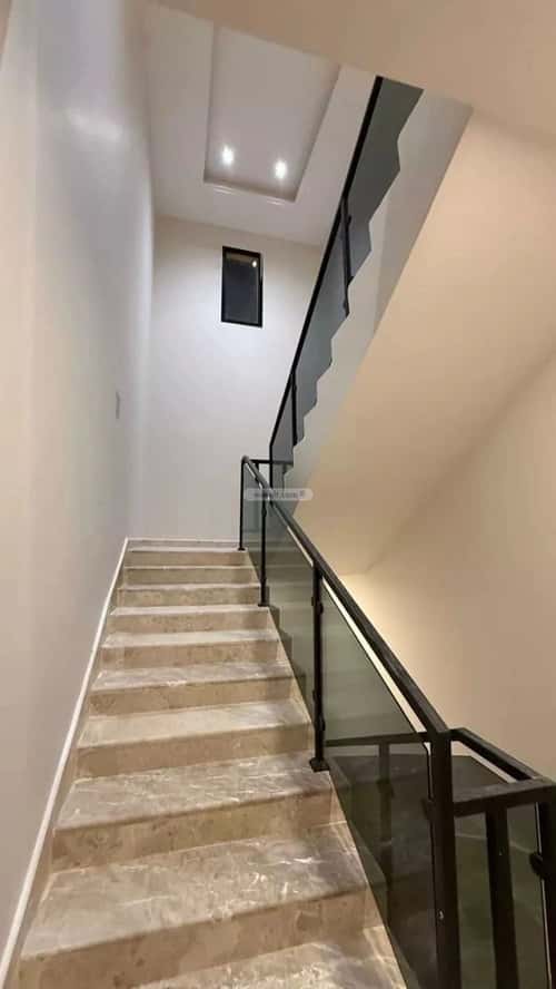 6 bedroom floor in Dirab 14