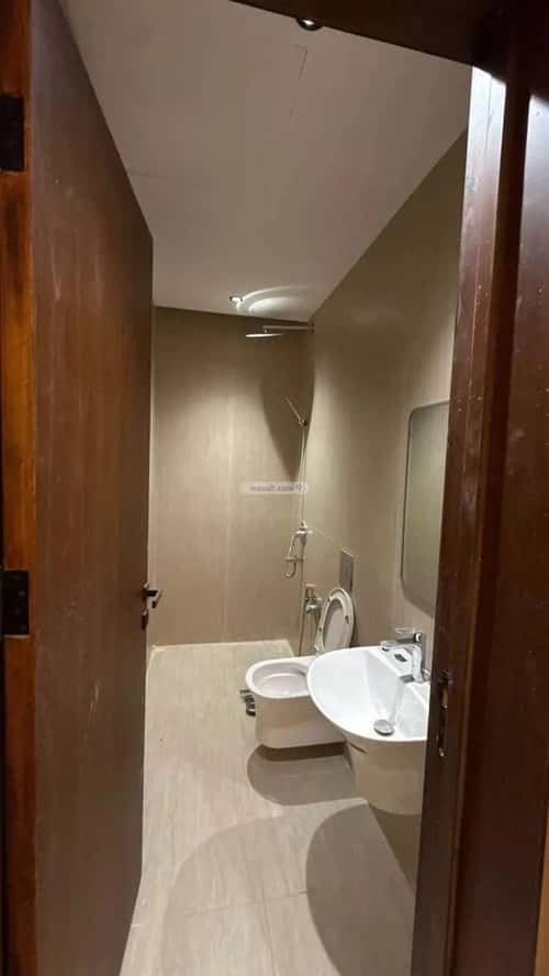 6 bedroom floor in Dirab 10