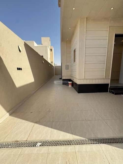 6 bedroom villa in Al Janadriyah 3