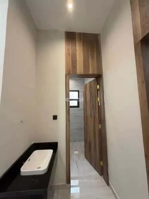 3 bedroom apartment in Al Qadisiyah 8