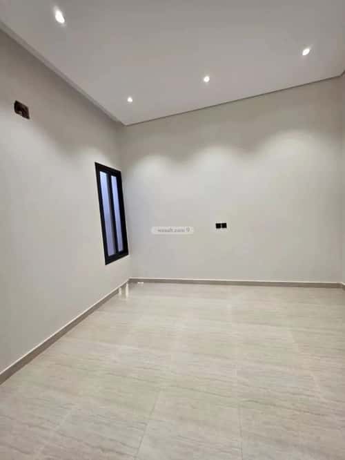 شقة 6 غرف في الرمال 9